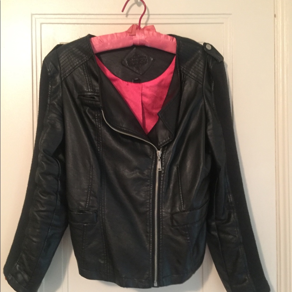 Black Moto Jacket!